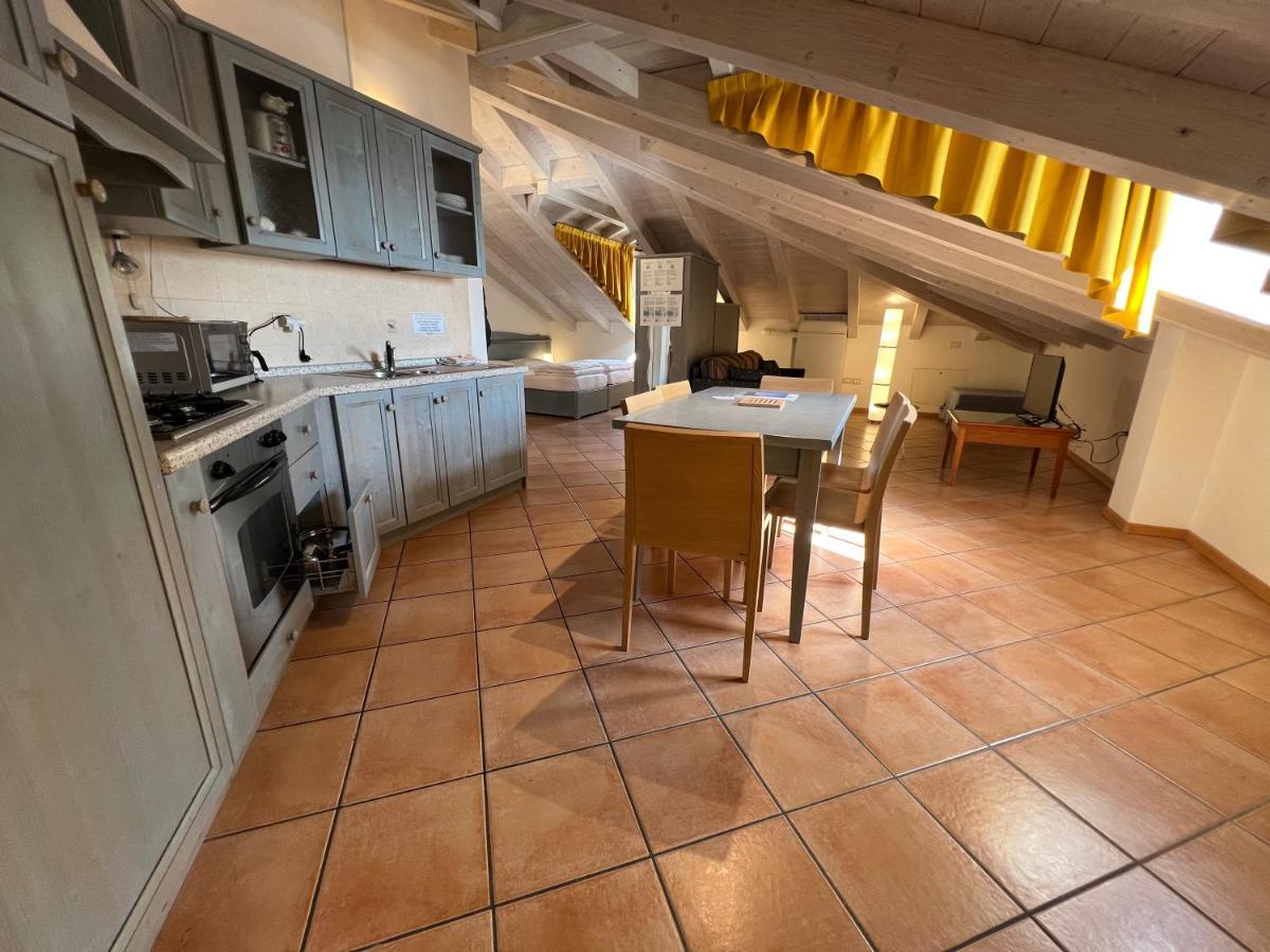Studio Apartments Baia Azzurra 7 Torbole Sul Garda Zewnętrze zdjęcie
