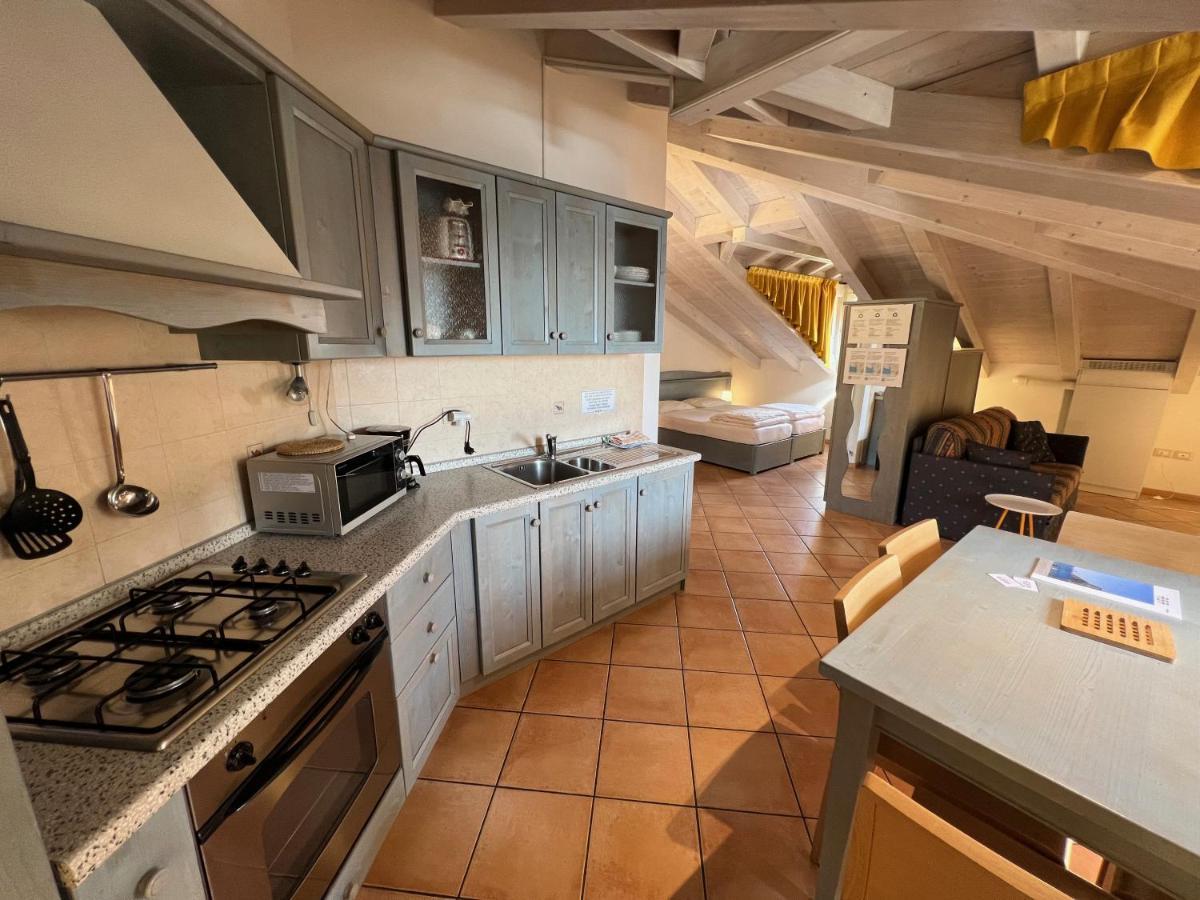 Studio Apartments Baia Azzurra 7 Torbole Sul Garda Zewnętrze zdjęcie